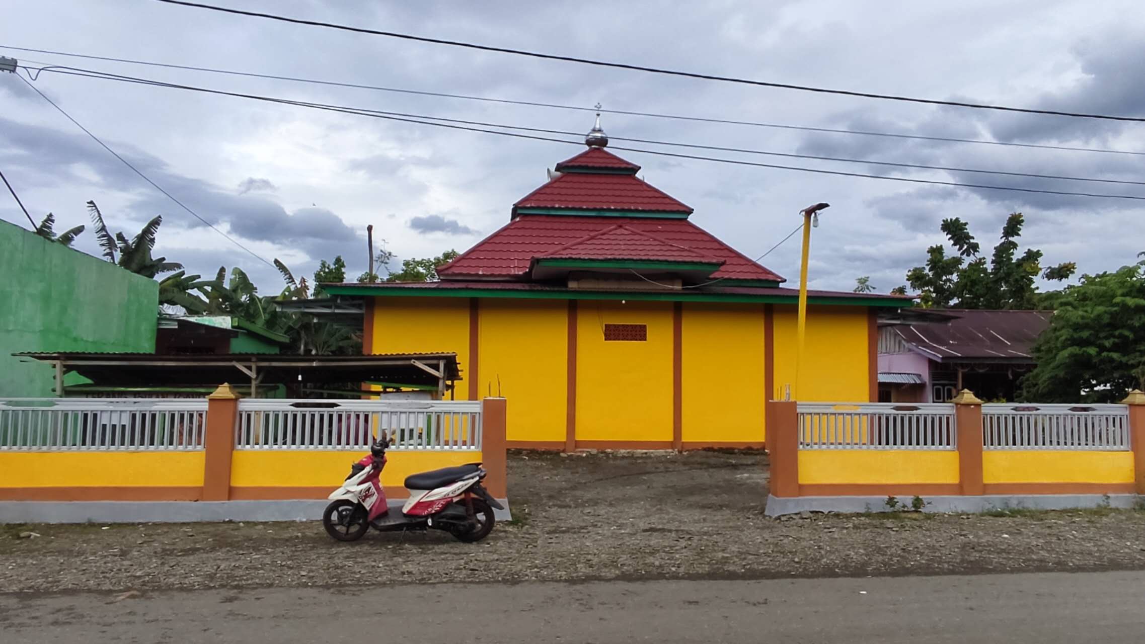 BDLP捐资修建的几座清真寺-印尼金矿开发4.jpg